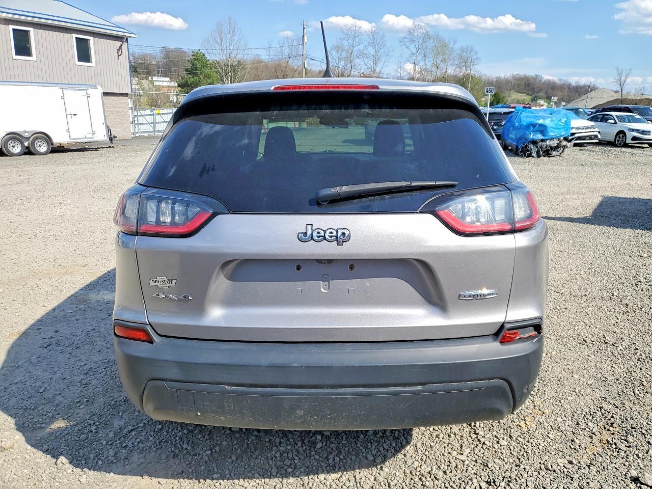 2019 Jeep Cherokee Latitude Plus - zdjęcie 6