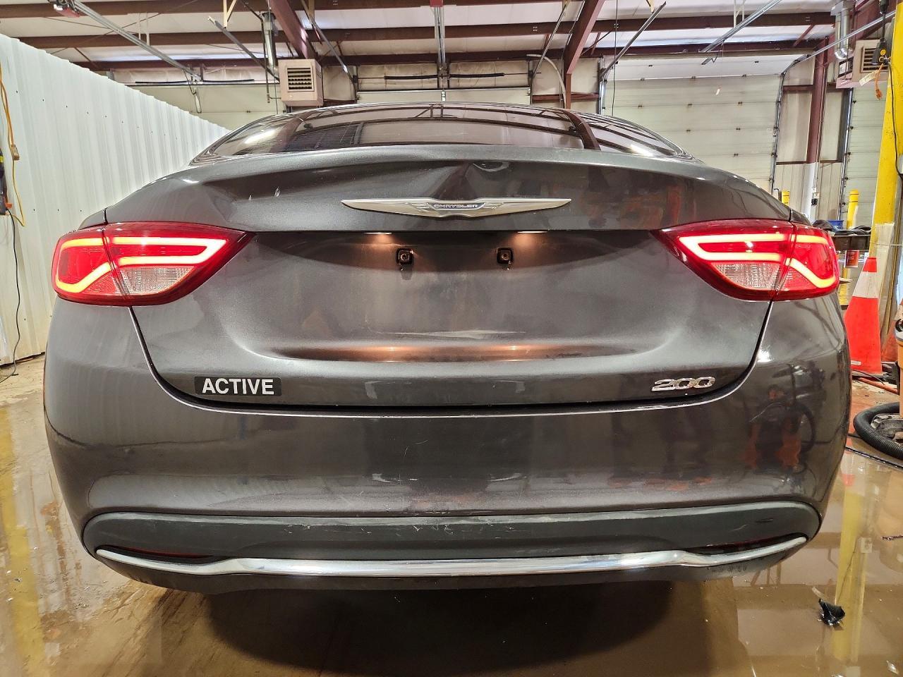 2015 Chrysler 200 Limited - zdjęcie 6