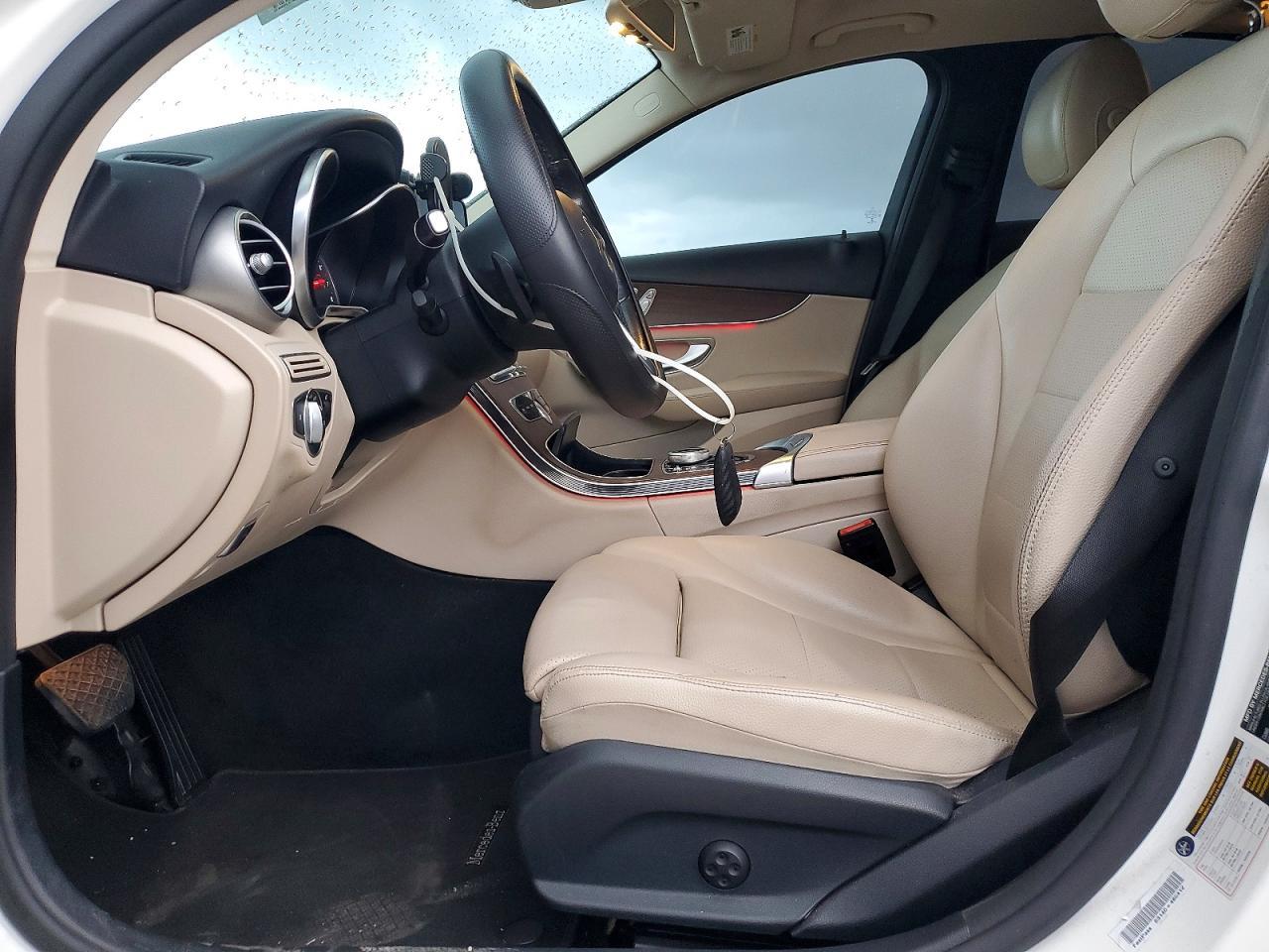 2019 Mercedes-Benz C 300 - zdjęcie 7