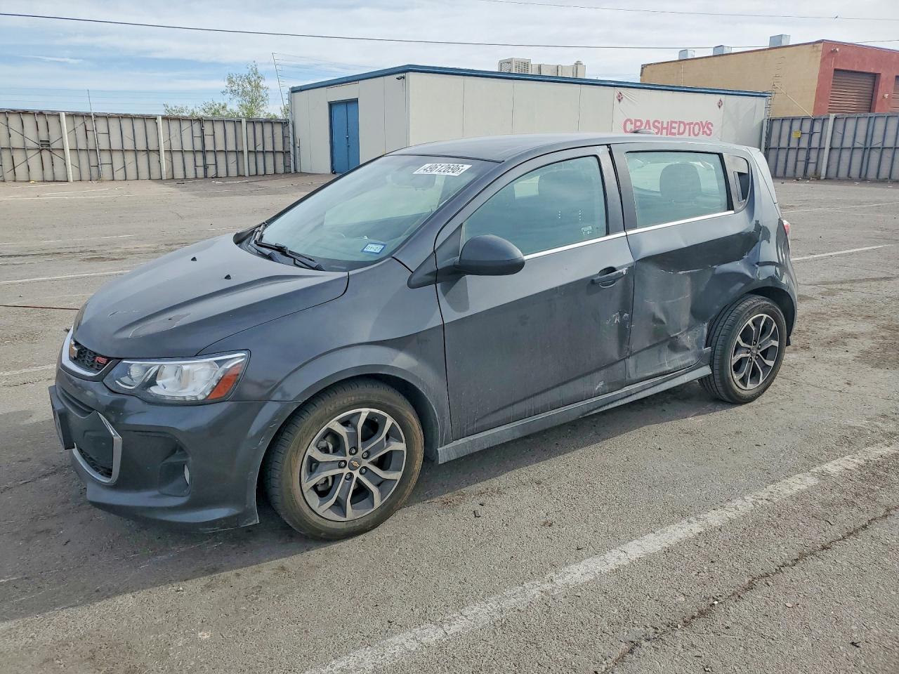 2017 Chevrolet Sonic Lt - zdjęcie główne