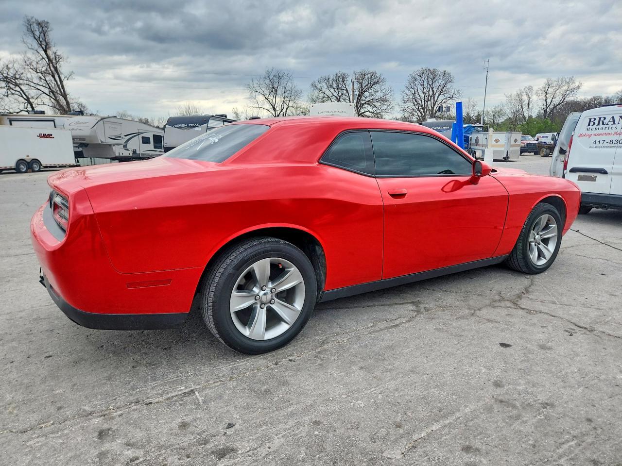 2016 Dodge Challenger Sxt - zdjęcie 3
