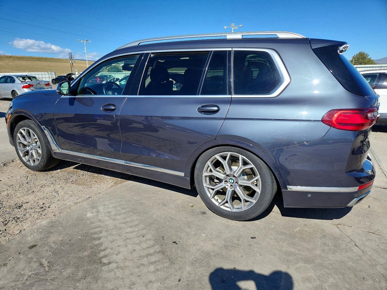 2019 BMW X7 xDrive40I - zdjęcie 2