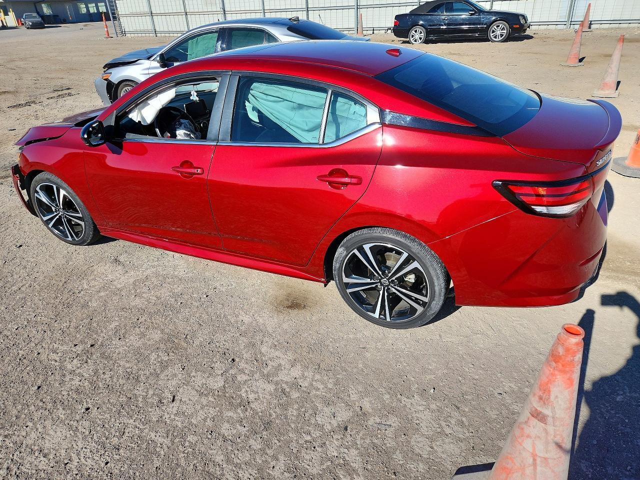 2021 Nissan Sentra Sr - zdjęcie 2