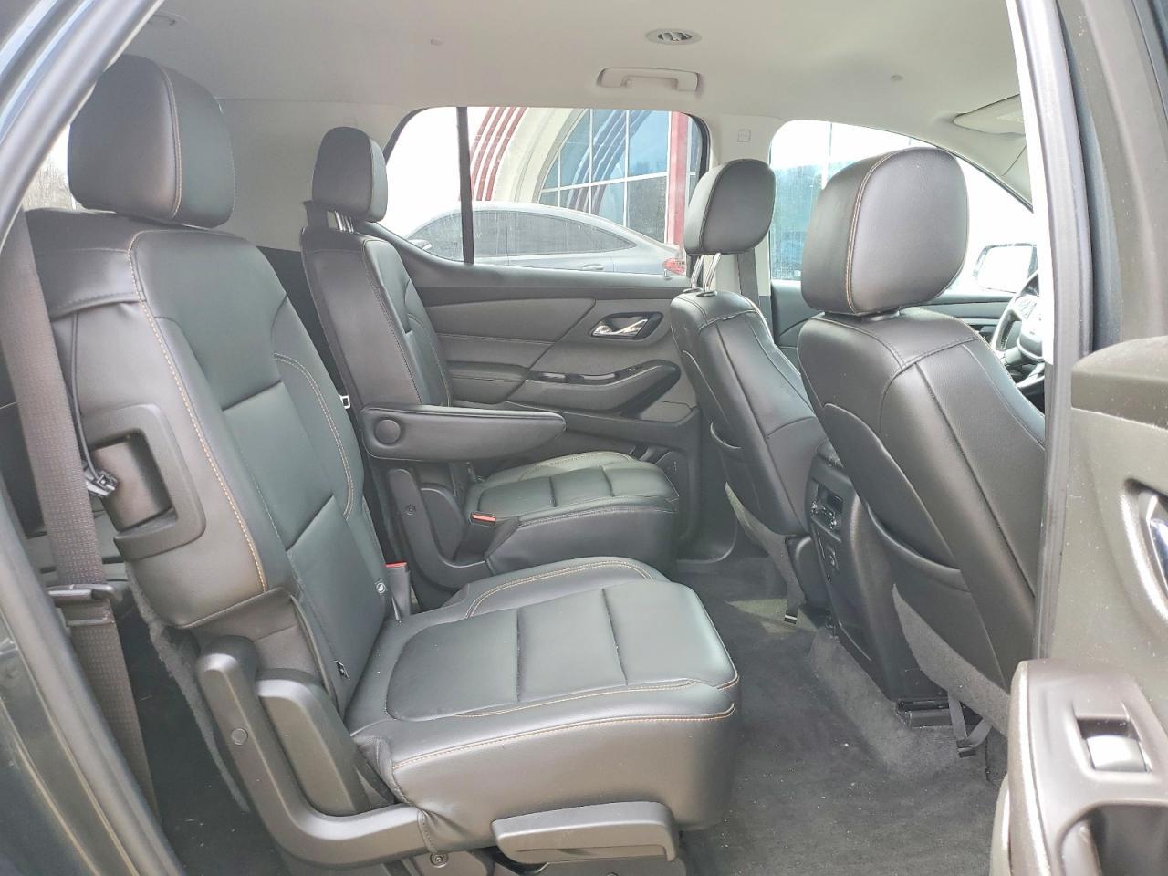 2020 Chevrolet Traverse Lt - zdjęcie 11