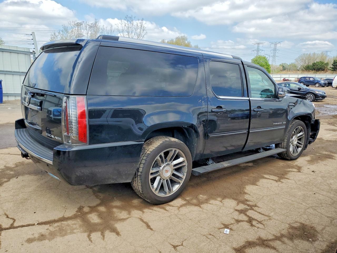 2013 Cadillac Escalade Esv Premium - zdjęcie 3