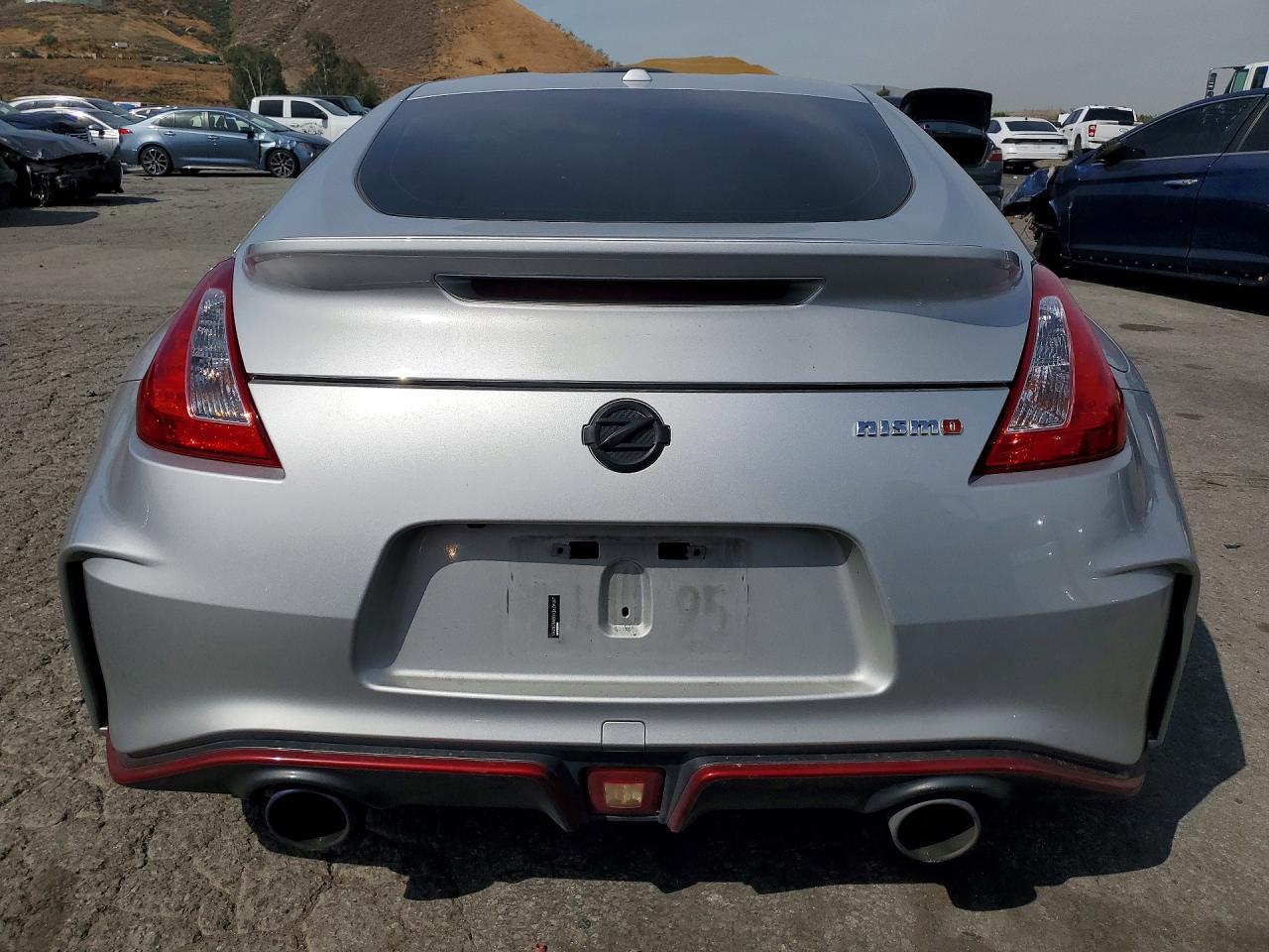 2016 Nissan 370Z Base - zdjęcie 6