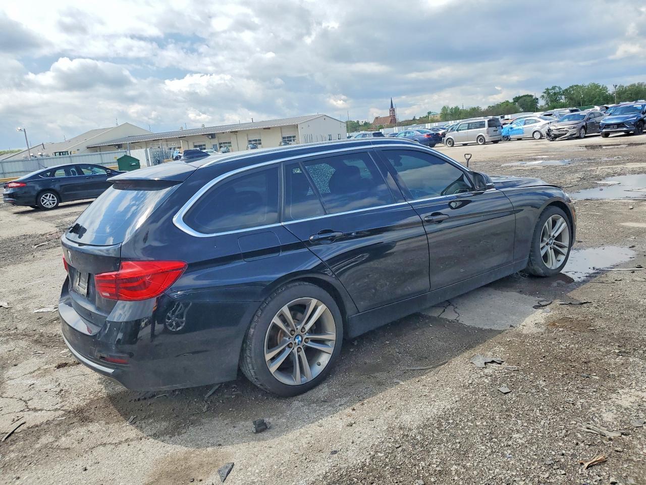 BMW Seria 3 - zdjęcie 3