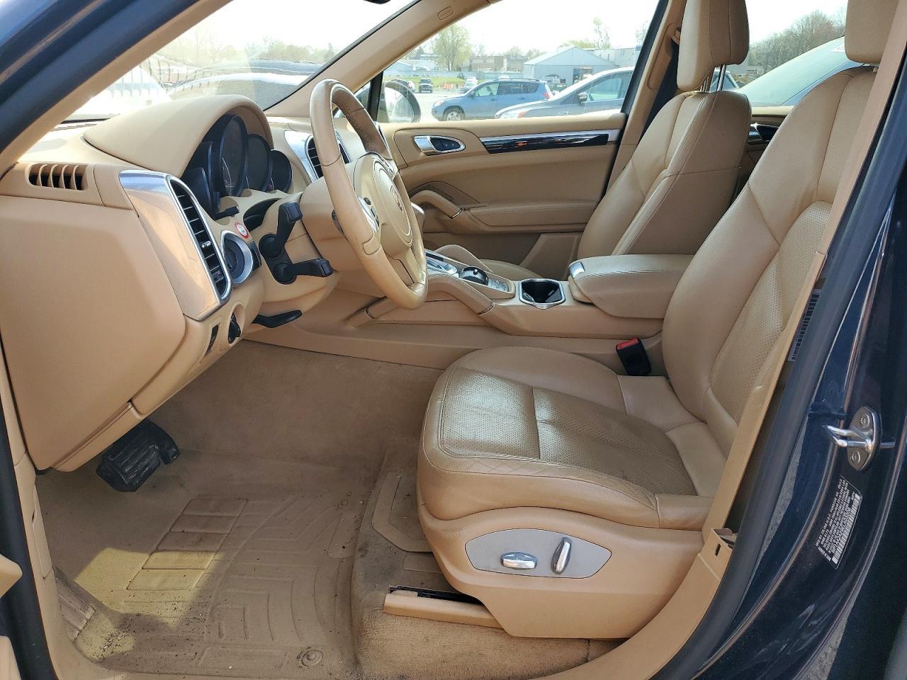 2014 Porsche Cayenne - zdjęcie 7