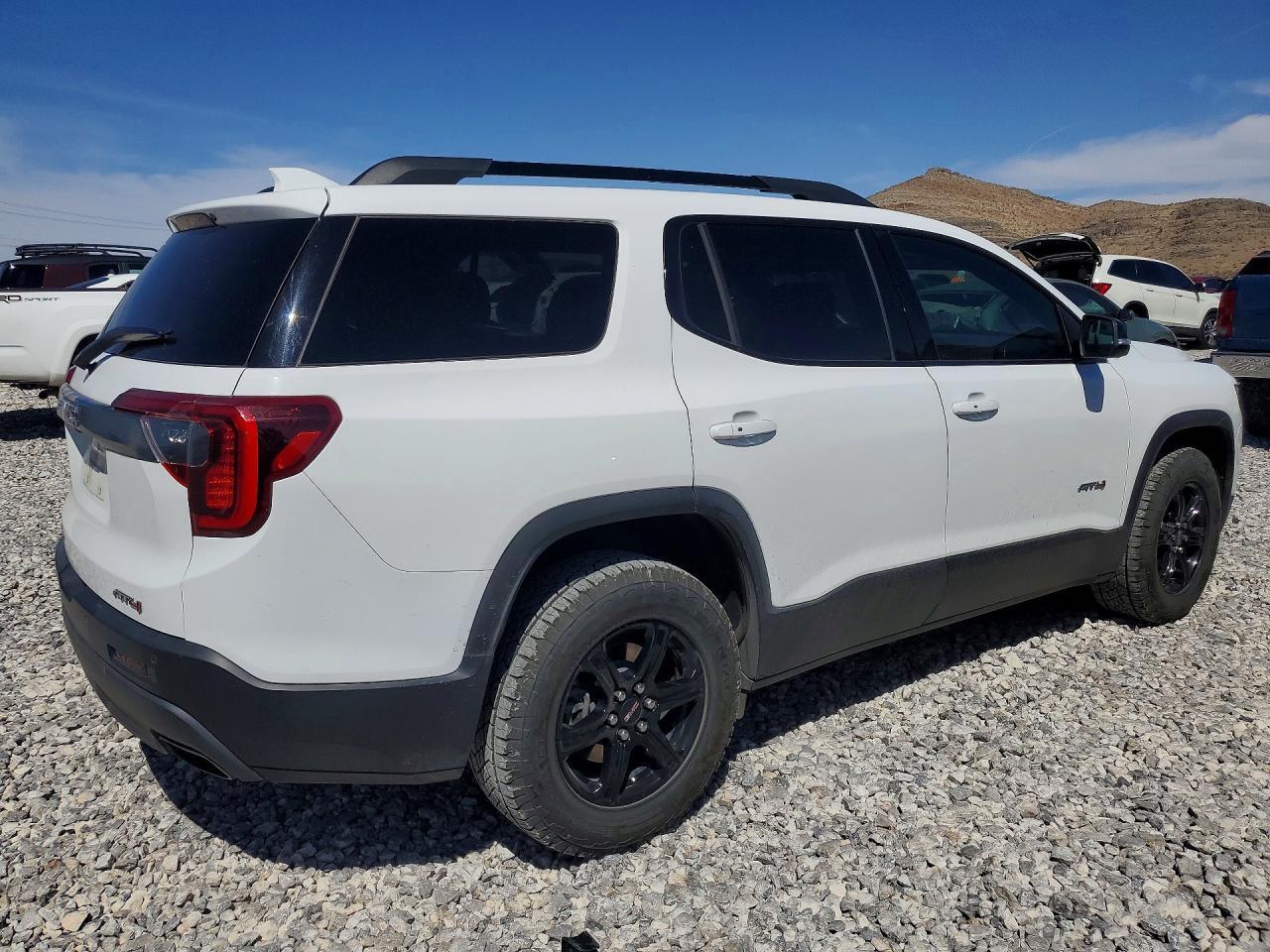 2022 GMC Acadia At4 - zdjęcie 3