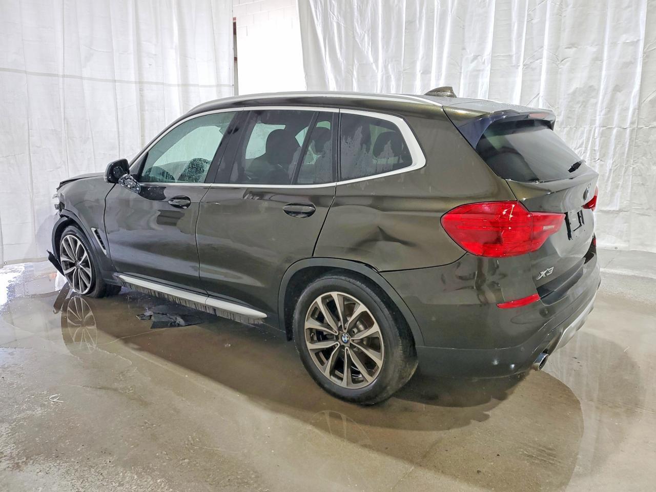 2019 BMW X3 xDrive30I - zdjęcie 2