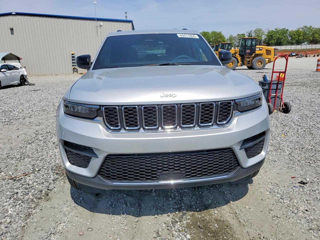 2025 Jeep Grand Cherokee Laredo - zdjęcie 5