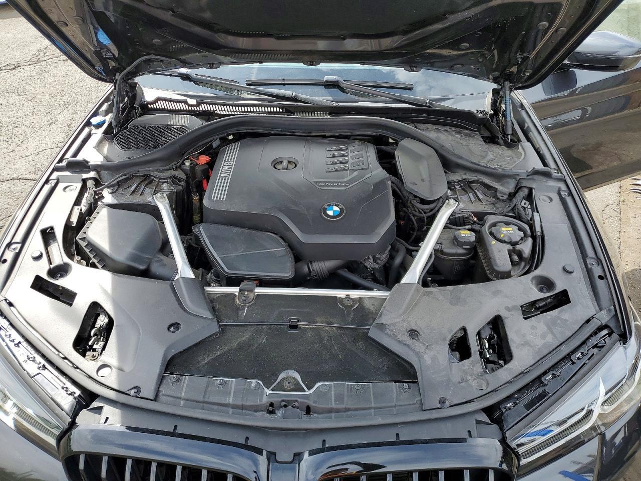 2022 BMW 530 Xi - zdjęcie 11