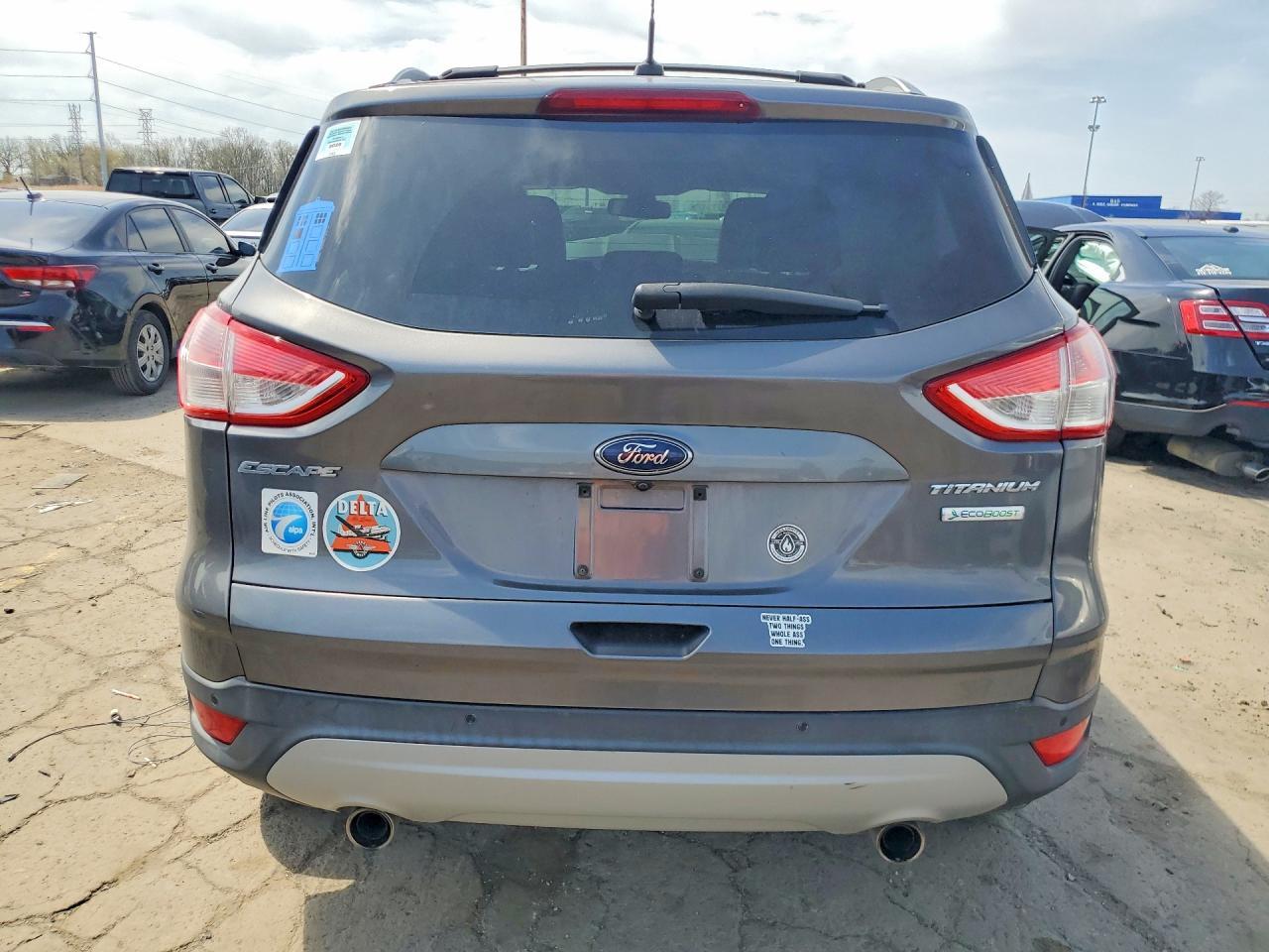 2013 Ford Escape Titanium - zdjęcie 6