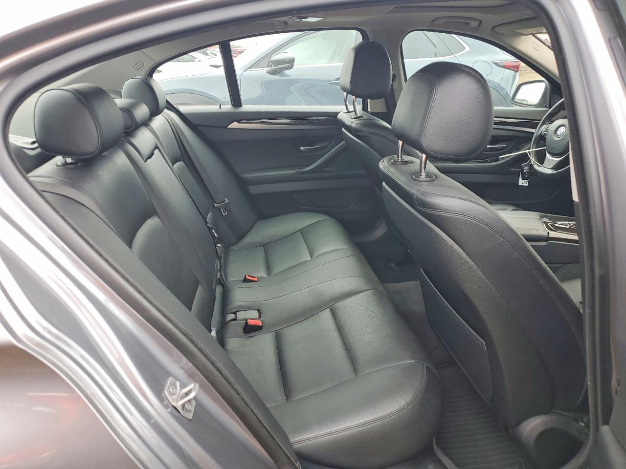 2016 BMW 528 Xi - zdjęcie 10