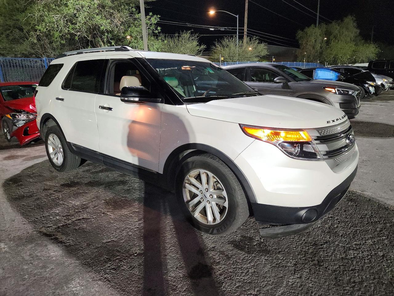 2015 Ford Explorer Xlt - zdjęcie 4