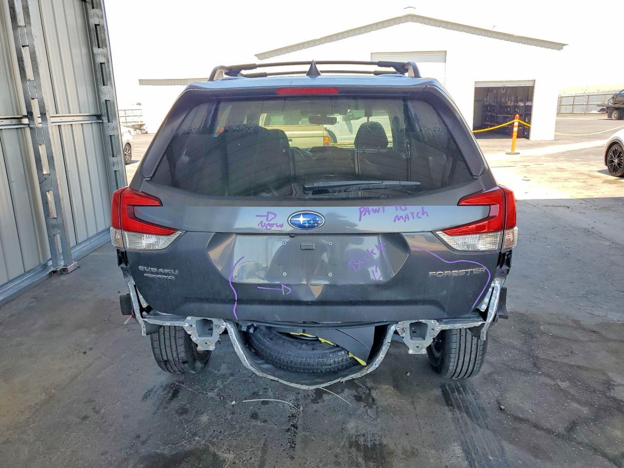 2021 Subaru Forester Premium - zdjęcie 6