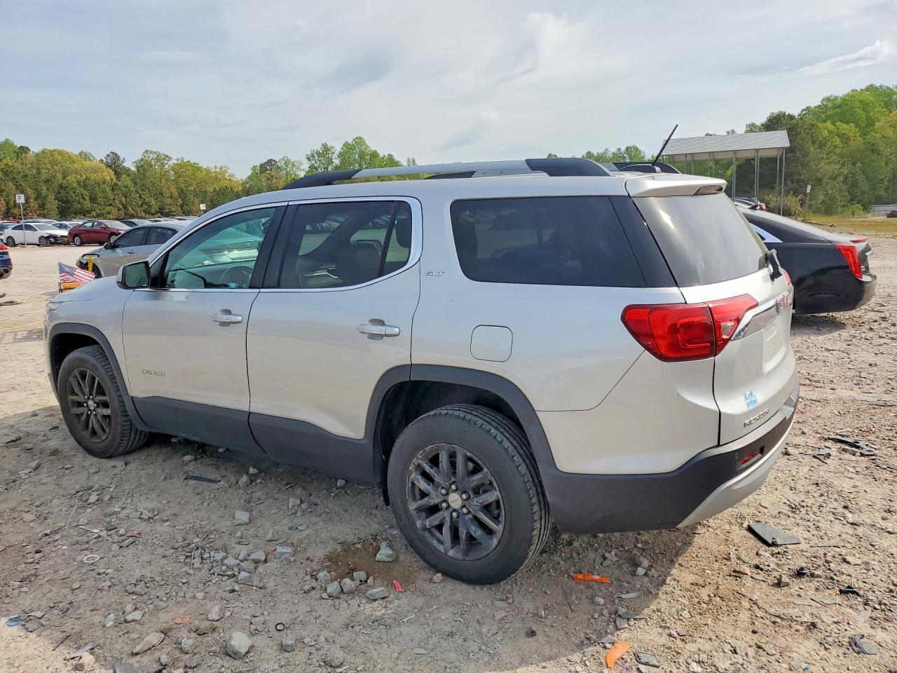 2018 GMC Acadia - zdjęcie 2