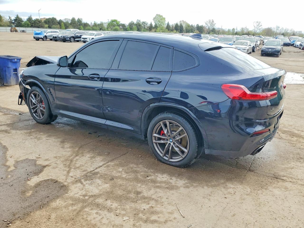 2021 BMW X4 xDrivem40I - zdjęcie 2