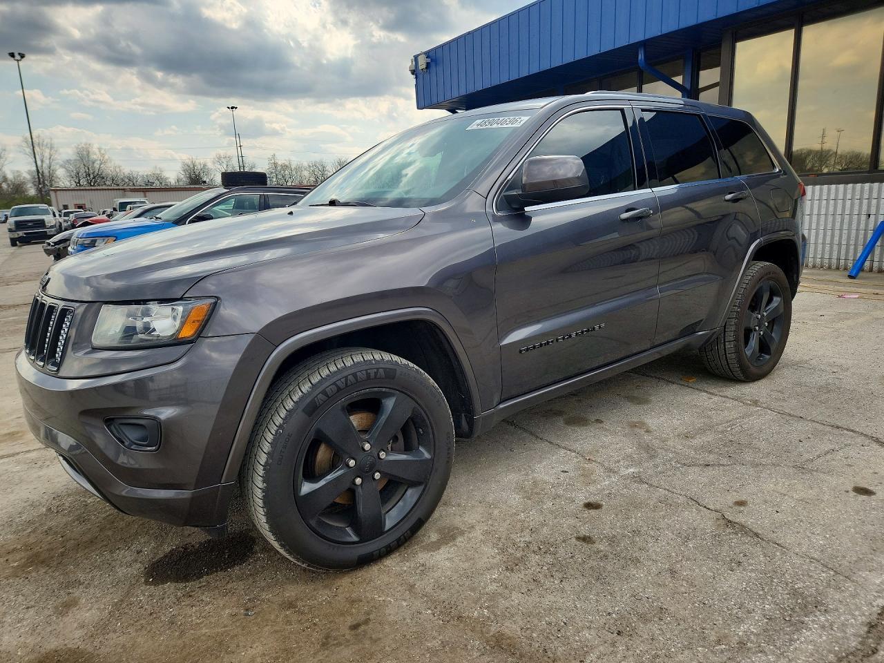 2015 Jeep Grand Cherokee Laredo - zdjęcie główne