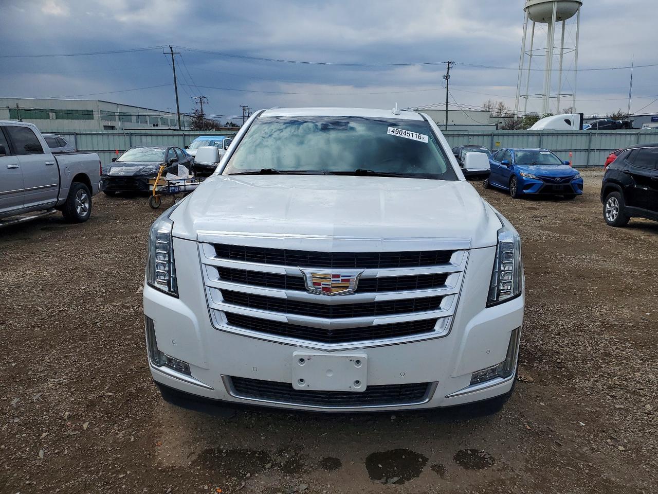 2016 Cadillac Escalade Luxury - zdjęcie 5