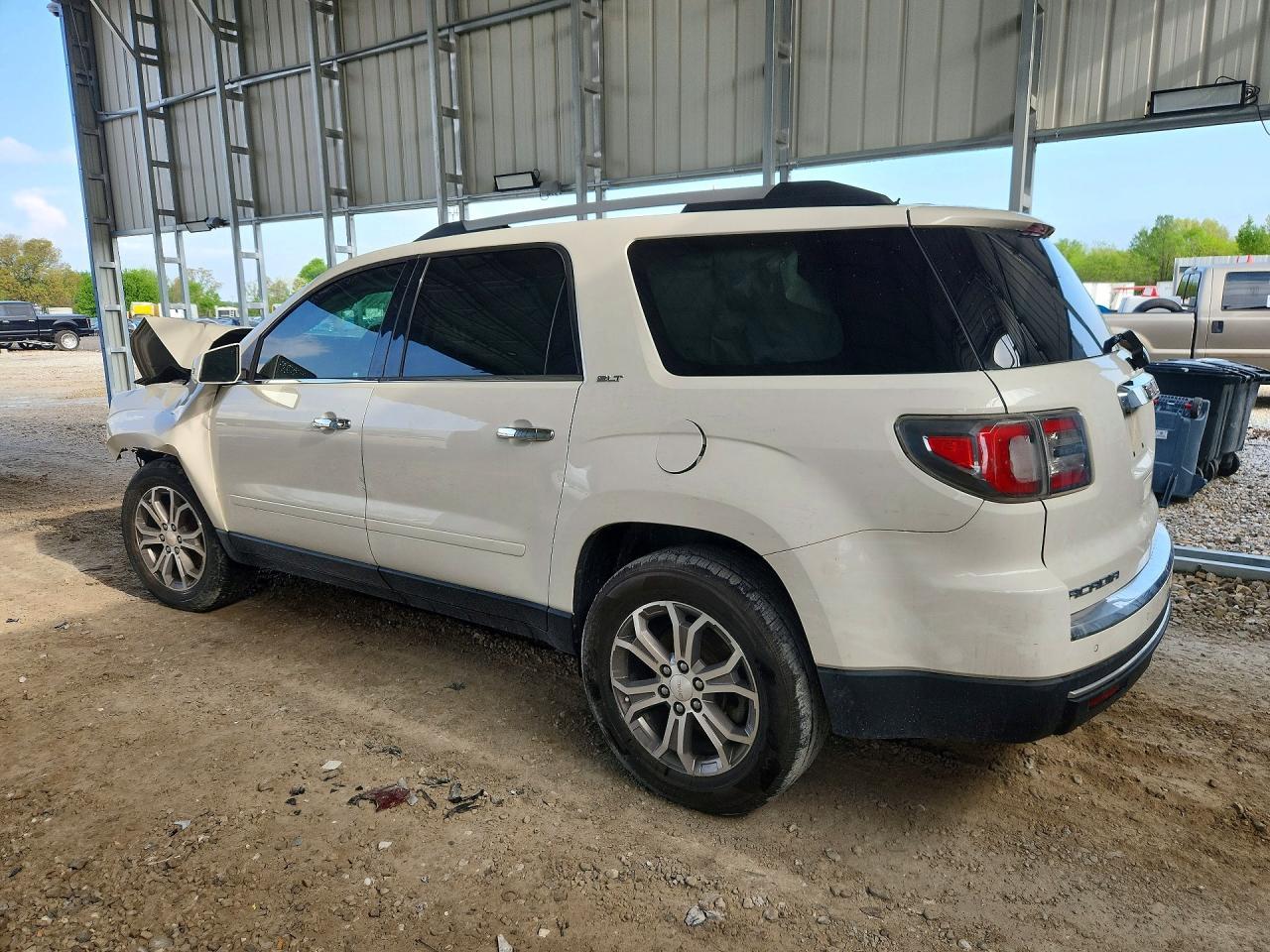 2013 GMC Acadia - zdjęcie 2