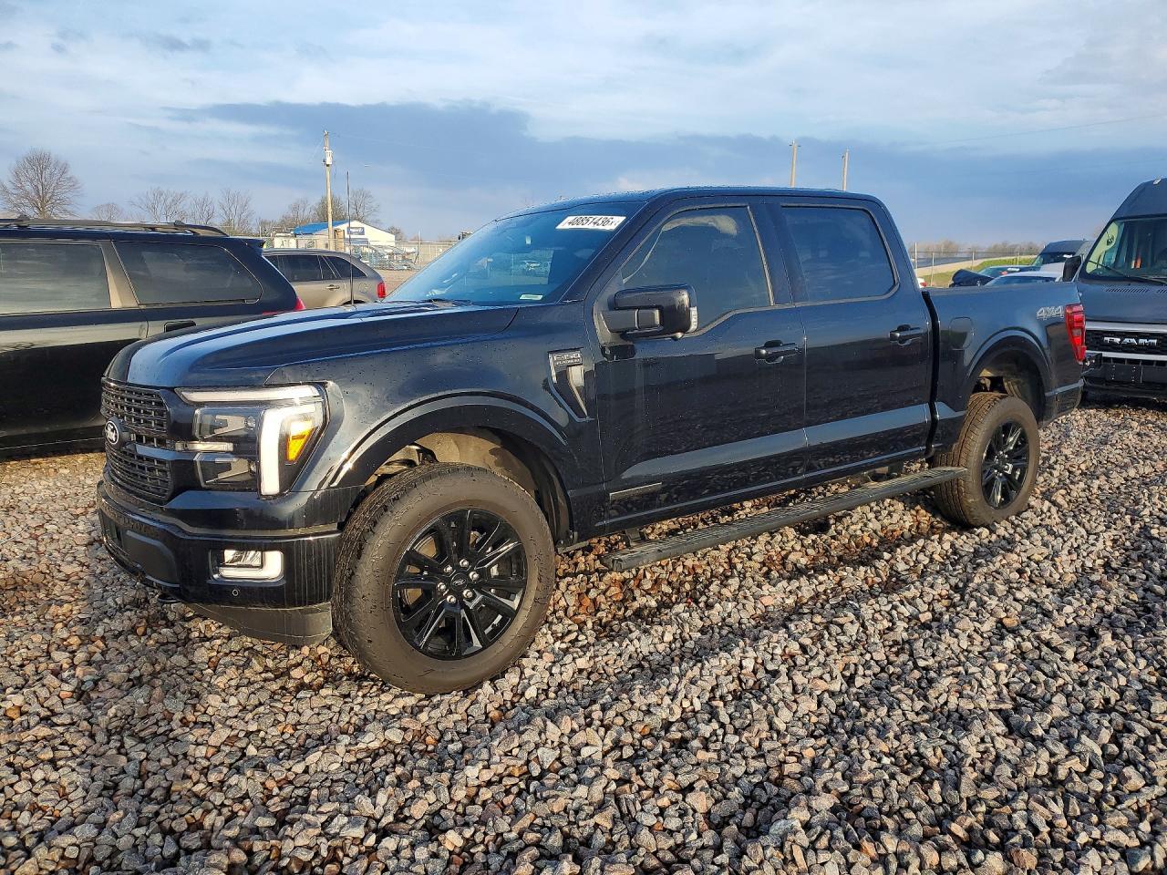 2025 Ford F150 Platinum - zdjęcie główne
