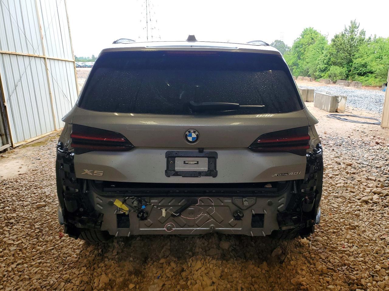 2024 BMW X5 xDrive40I - zdjęcie 6