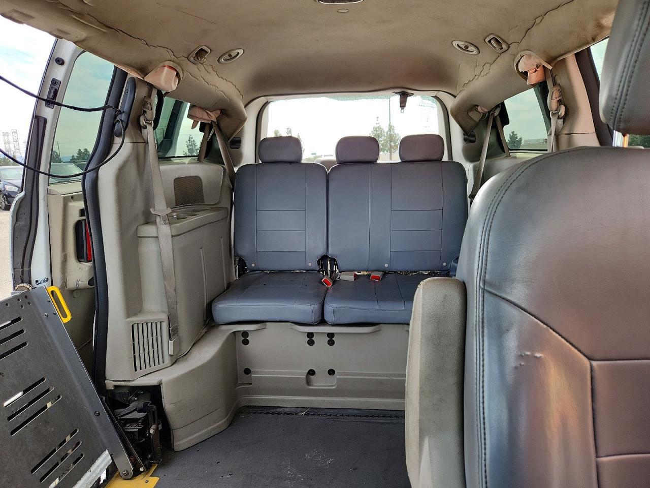 2017 Dodge Grand Caravan - zdjęcie 10