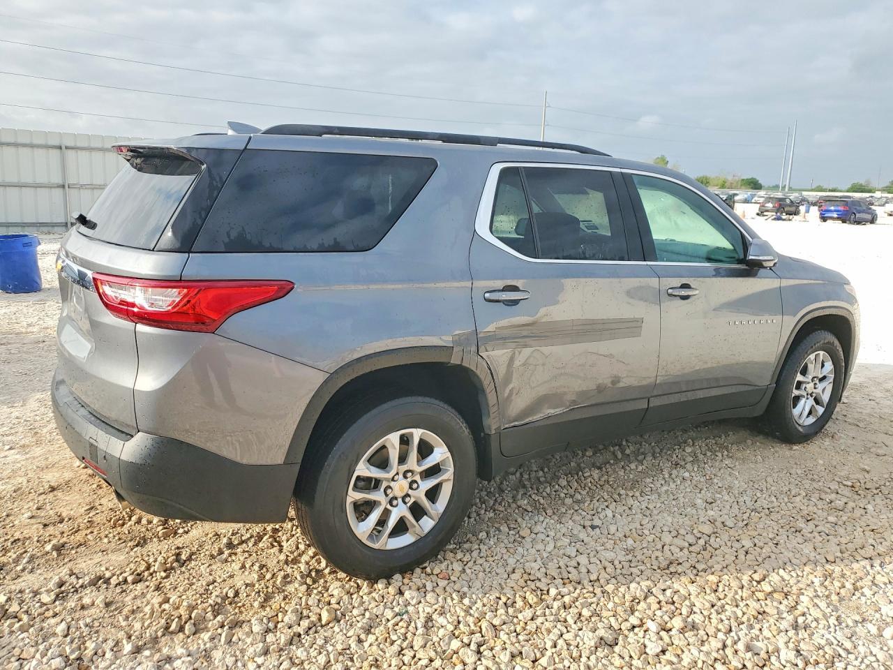 2019 Chevrolet Traverse Lt - zdjęcie 3