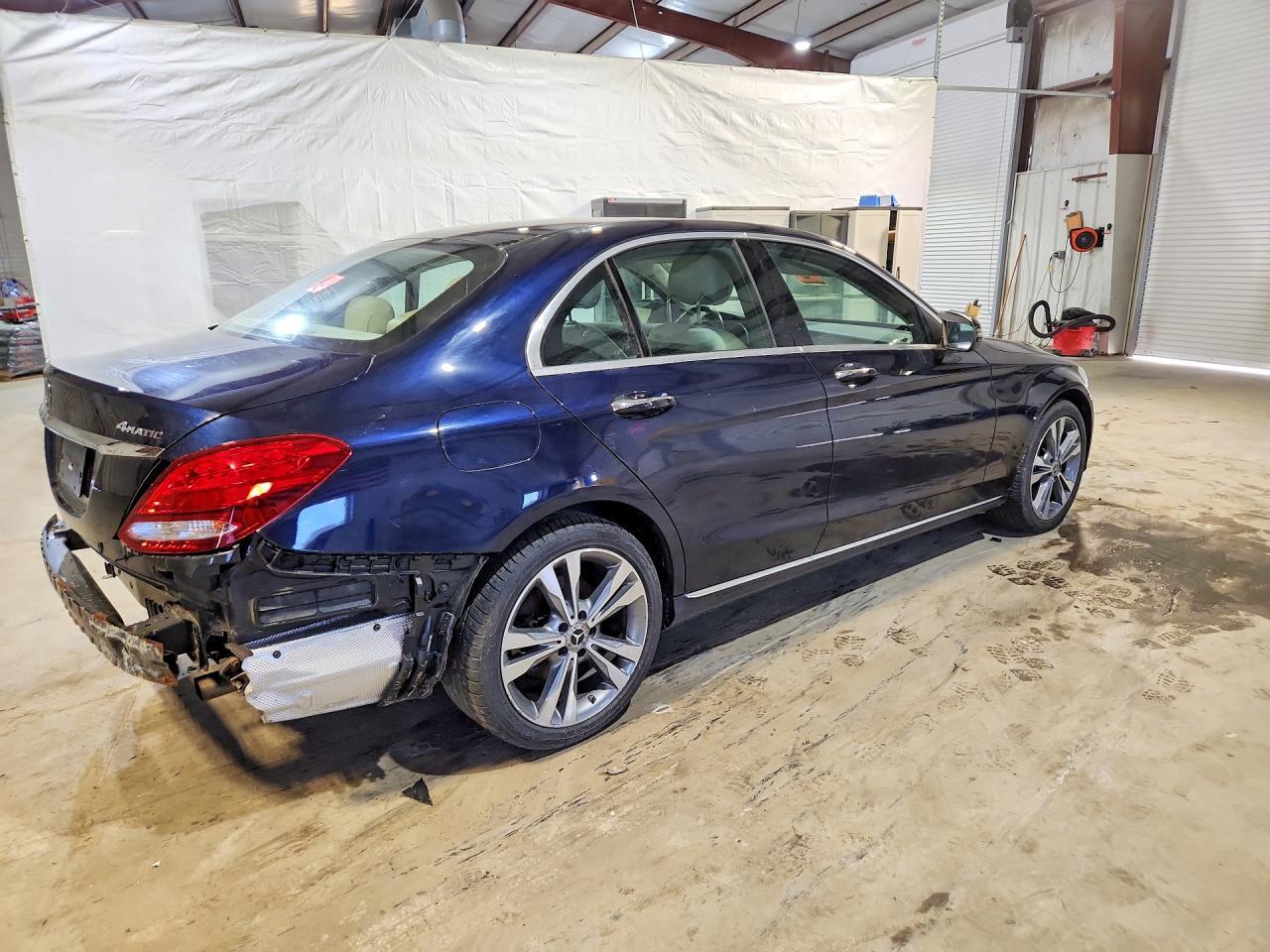 2018 Mercedes-Benz C 300 4Matic - zdjęcie 3