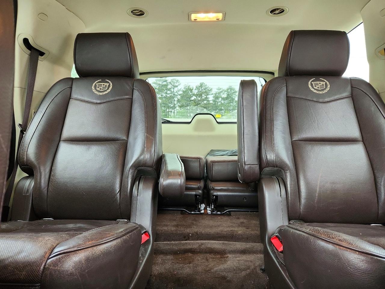 2013 Cadillac Escalade Platinum - zdjęcie 10