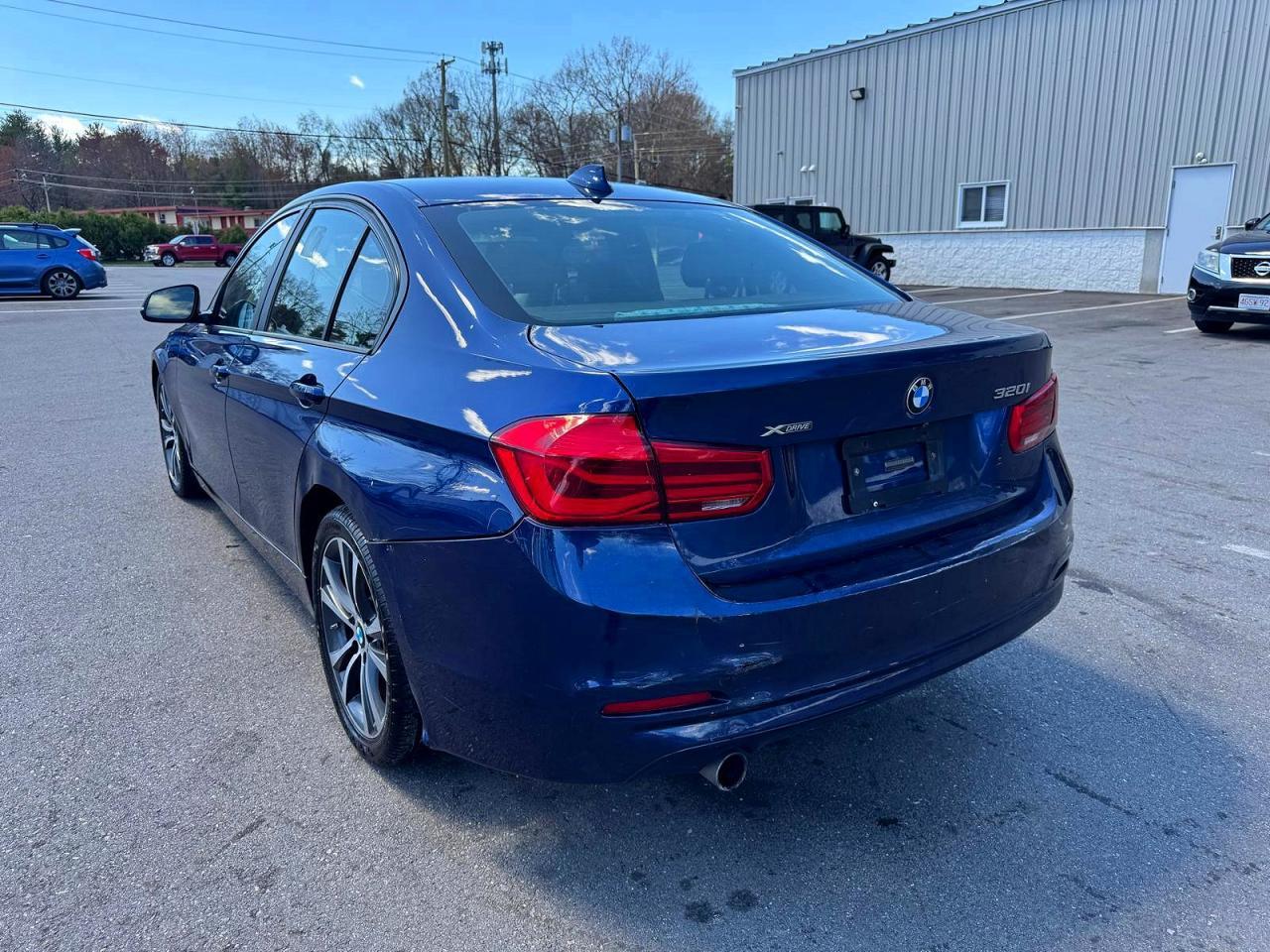 BMW Seria 3 - zdjęcie 2