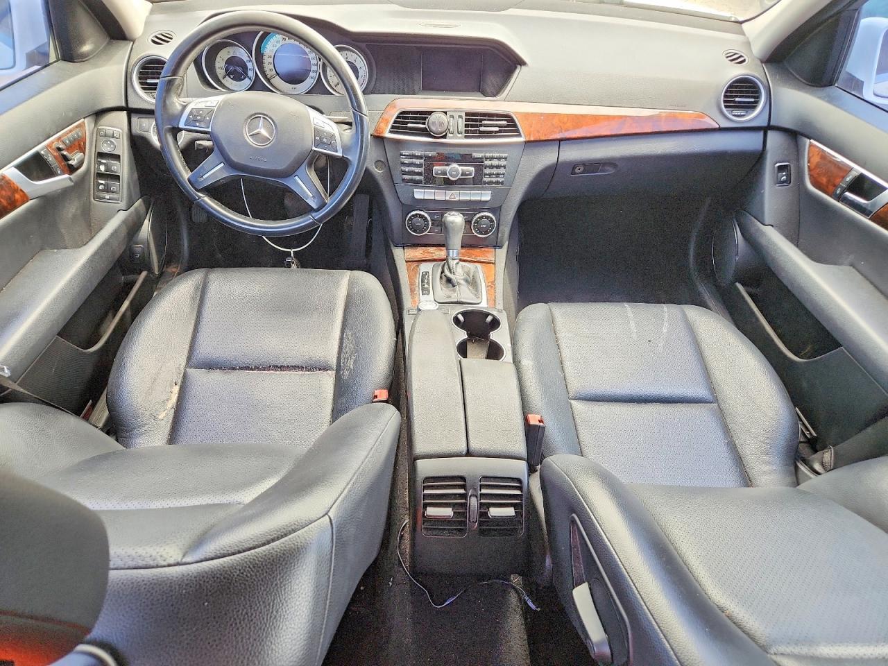 2014 Mercedes-Benz C 250 - zdjęcie 8
