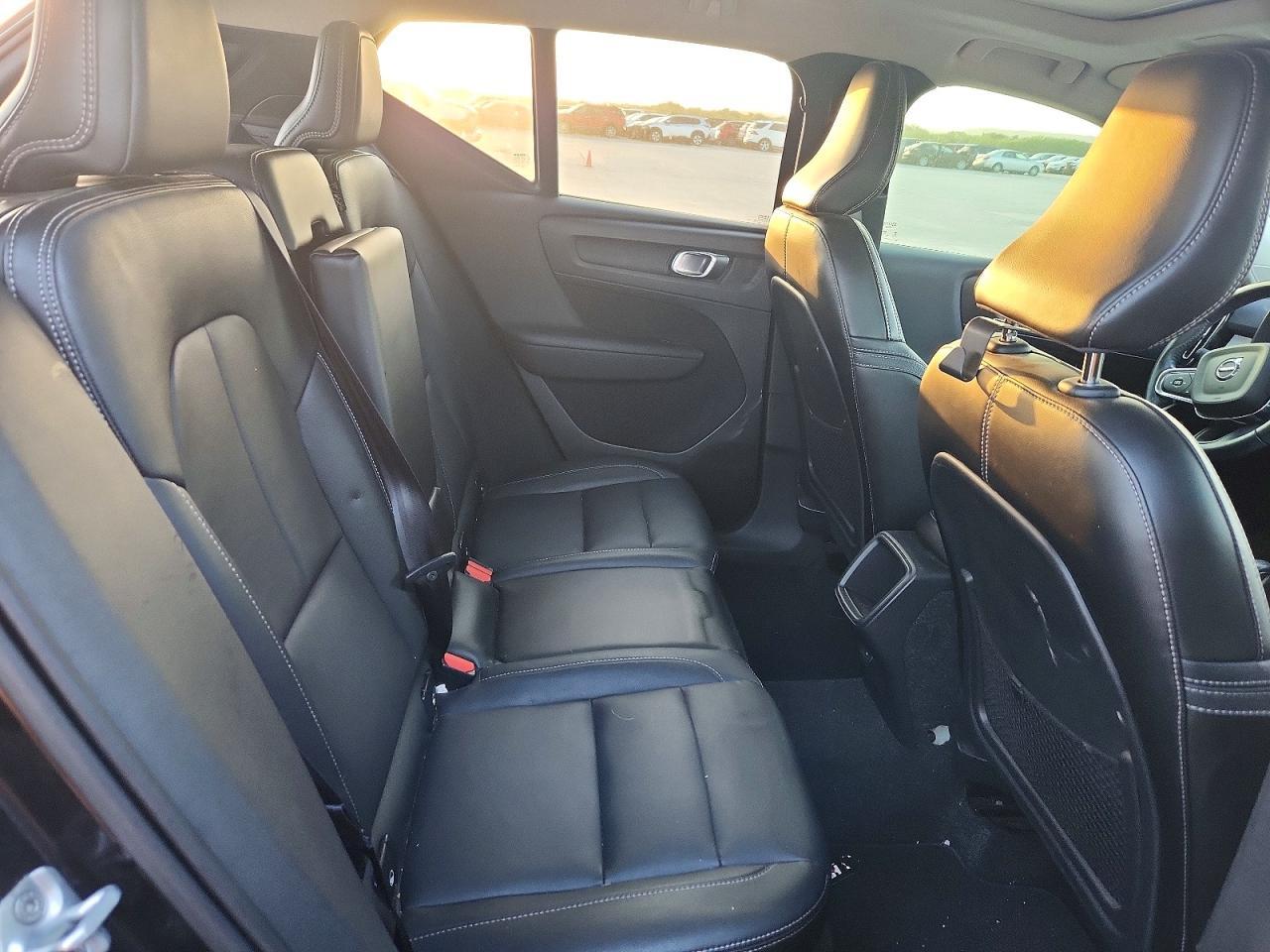 2019 Volvo Xc40 T5 Momentum - zdjęcie 11