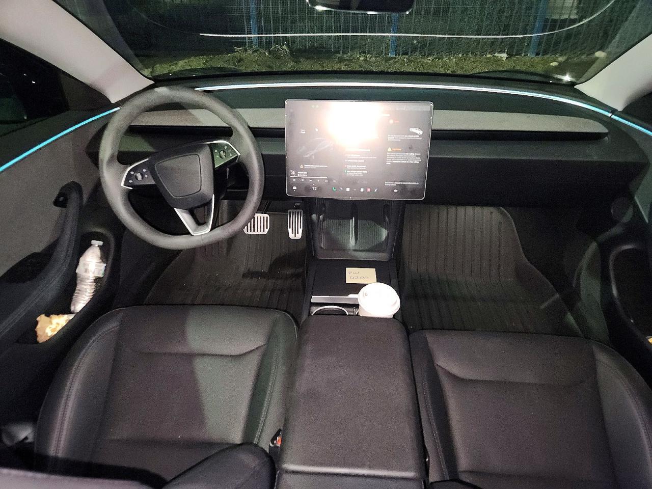 2024 Tesla Model 3 - zdjęcie 8