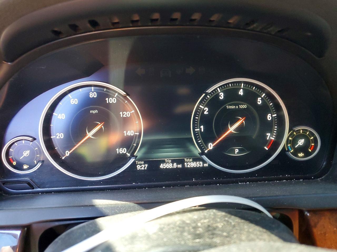 2015 BMW 740 I - zdjęcie 9