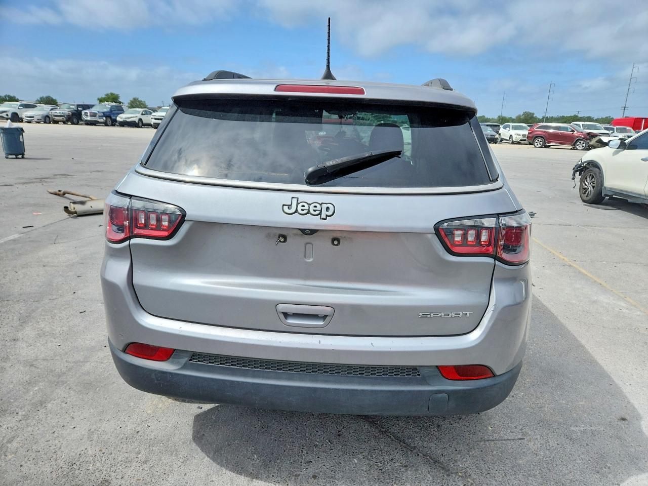 2020 Jeep Compass Sport - zdjęcie 6