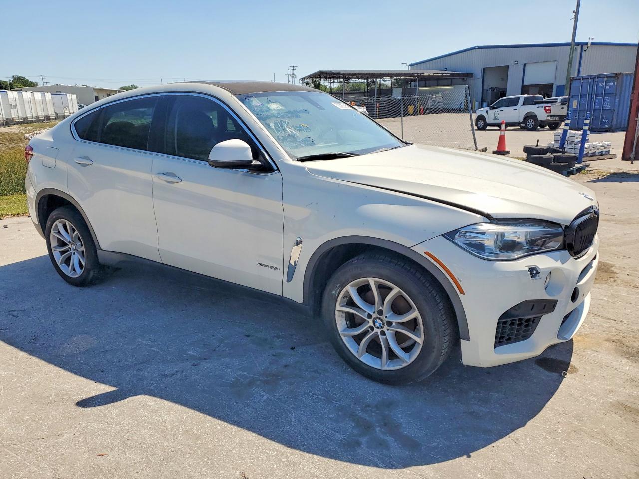 2016 BMW X6 xDrive35I - zdjęcie 4