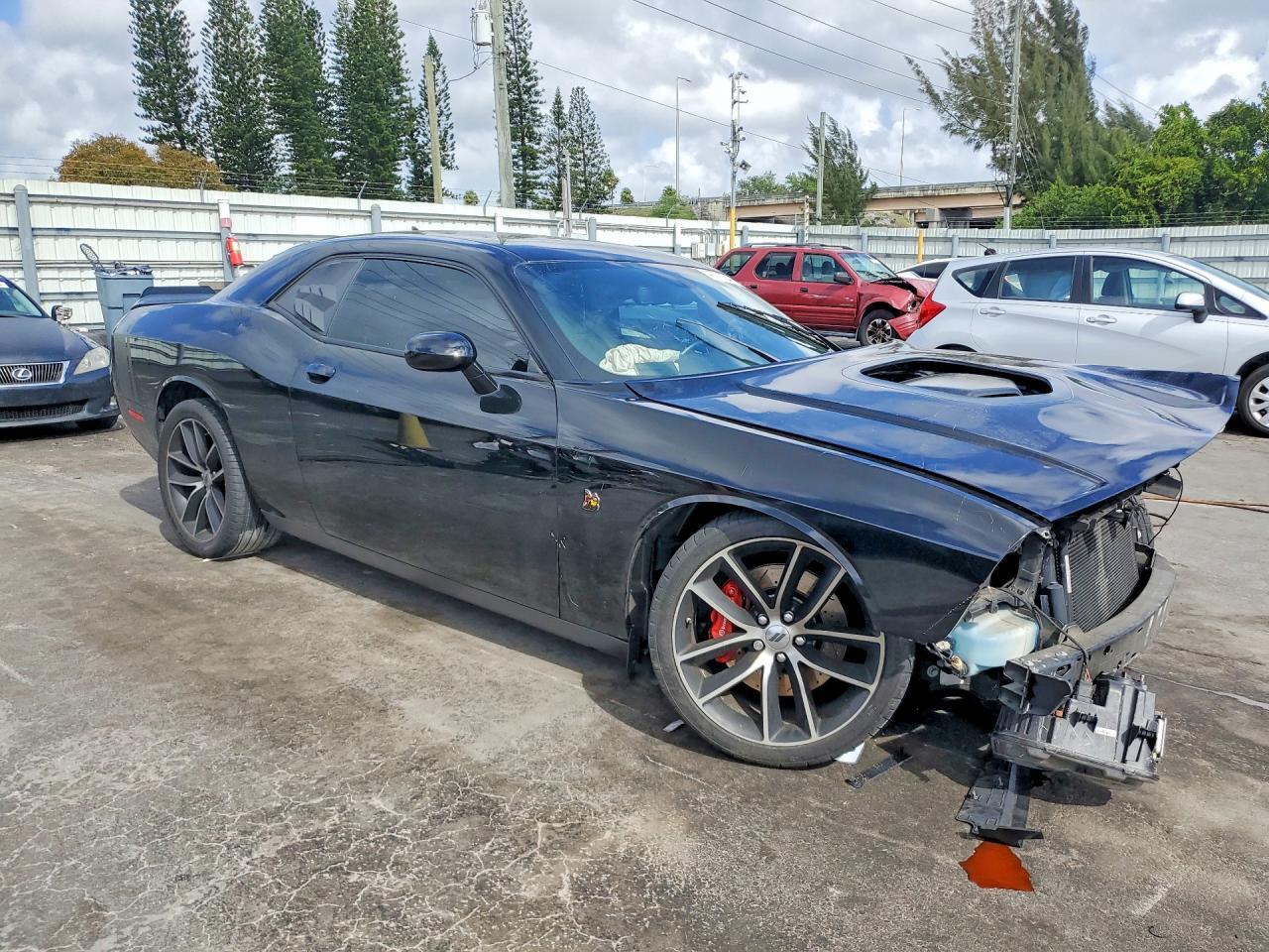 2019 Dodge Challenger R - zdjęcie 4