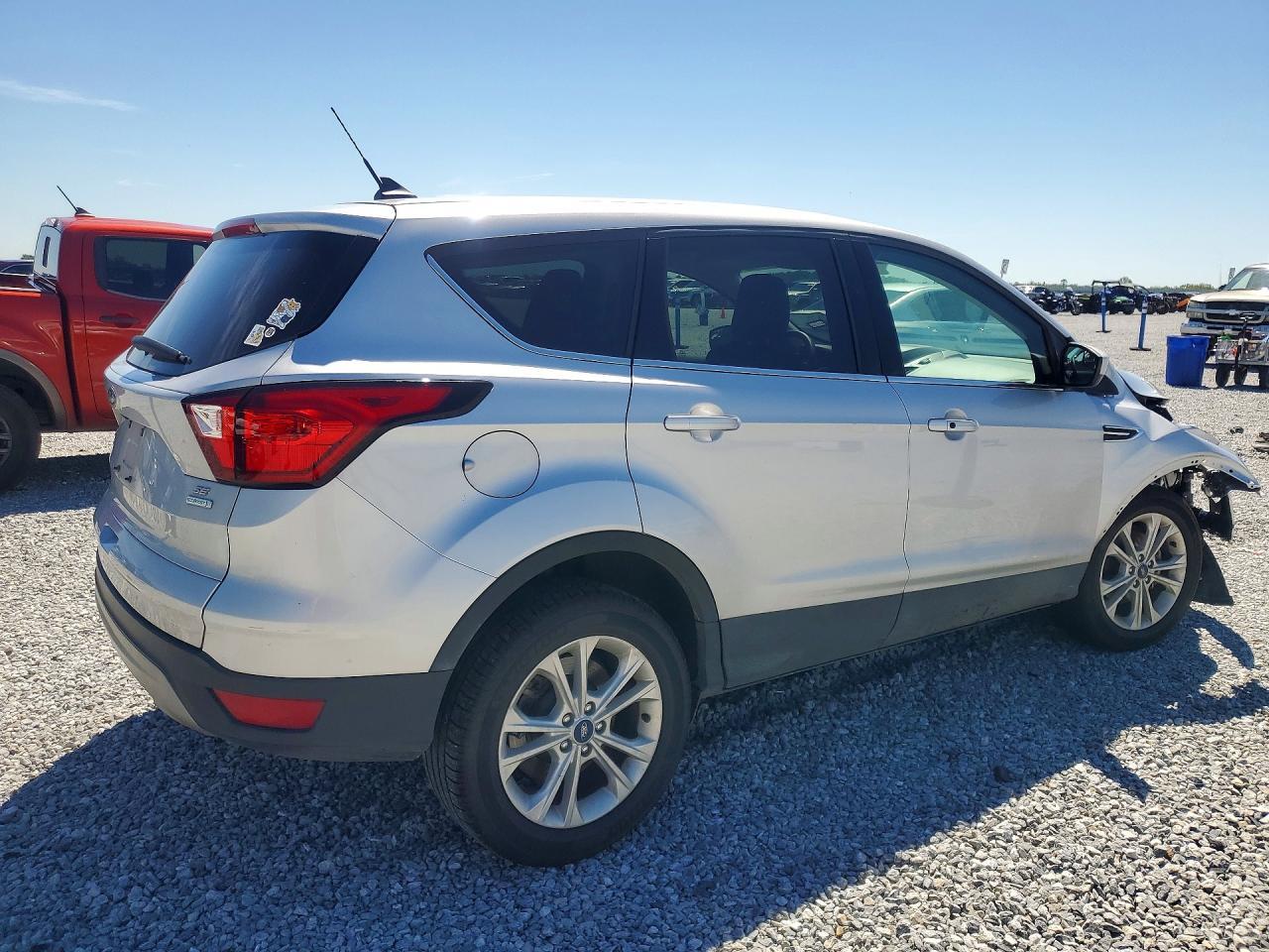 2019 Ford Escape Se - zdjęcie 3
