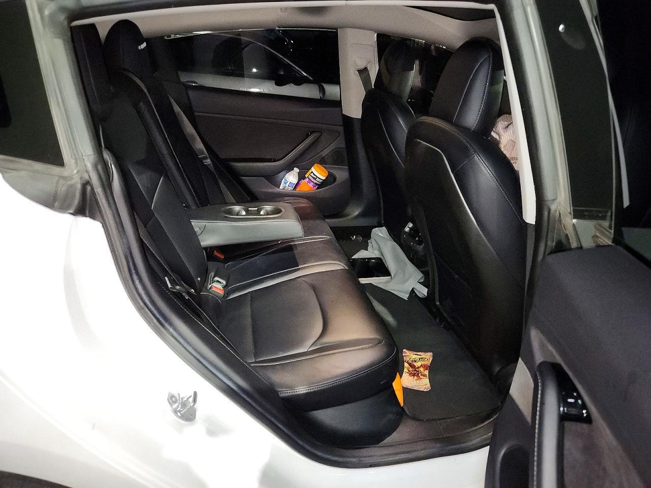 2018 Tesla Model 3 - zdjęcie 11