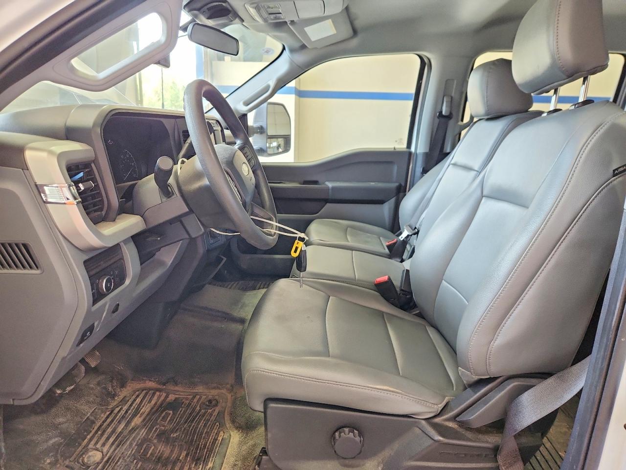 2024 Ford F250 Super Duty - zdjęcie 7