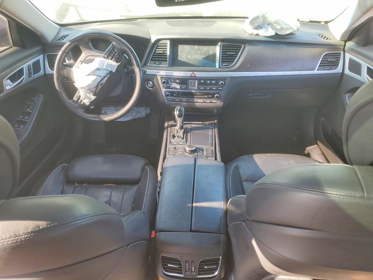 2015 Hyundai Genesis 3.8L - zdjęcie 8