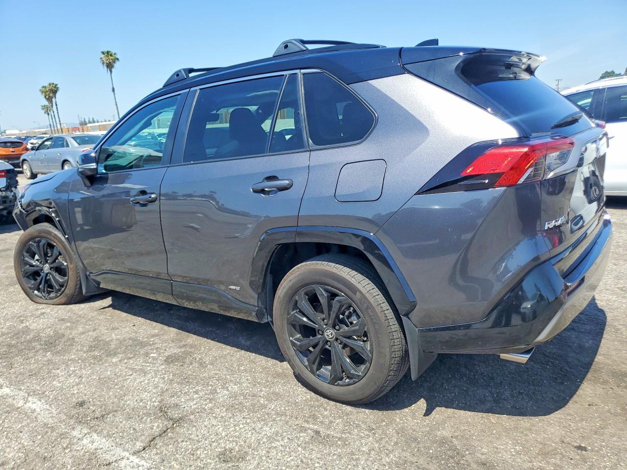 2024 Toyota Rav4 Hybrid Xse - zdjęcie 2