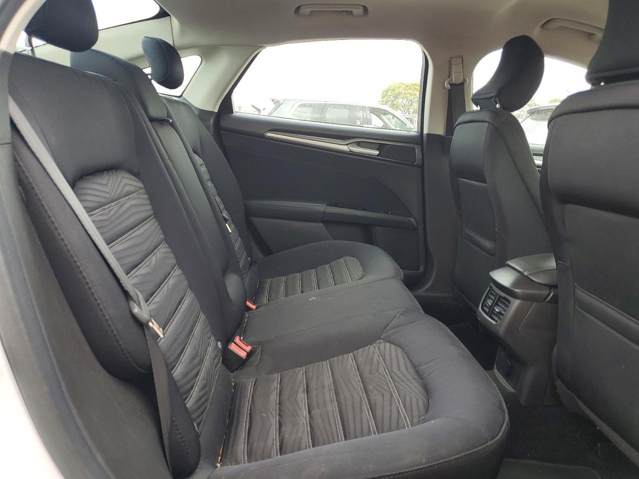 2016 Ford Fusion Se - zdjęcie 10