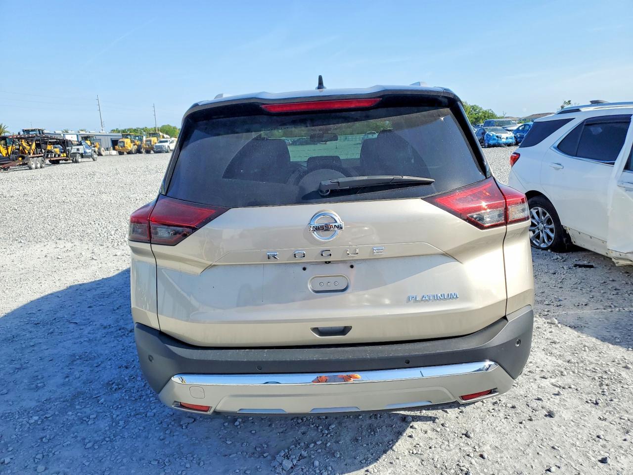 2021 Nissan Rogue Platinum - zdjęcie 6