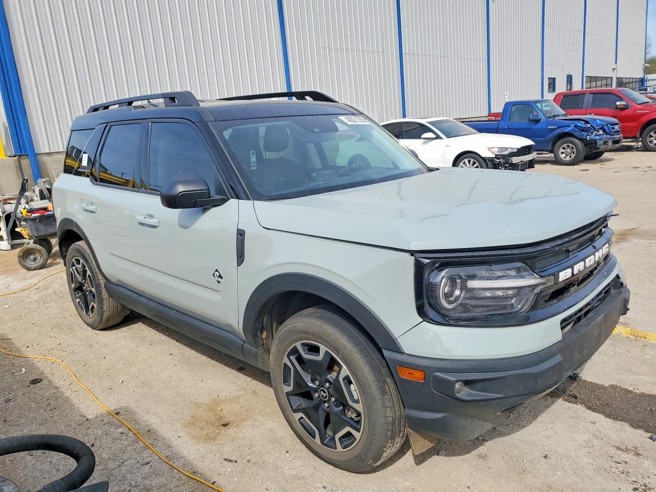 2024 Ford Bronco Sport Outer Banks - zdjęcie 4