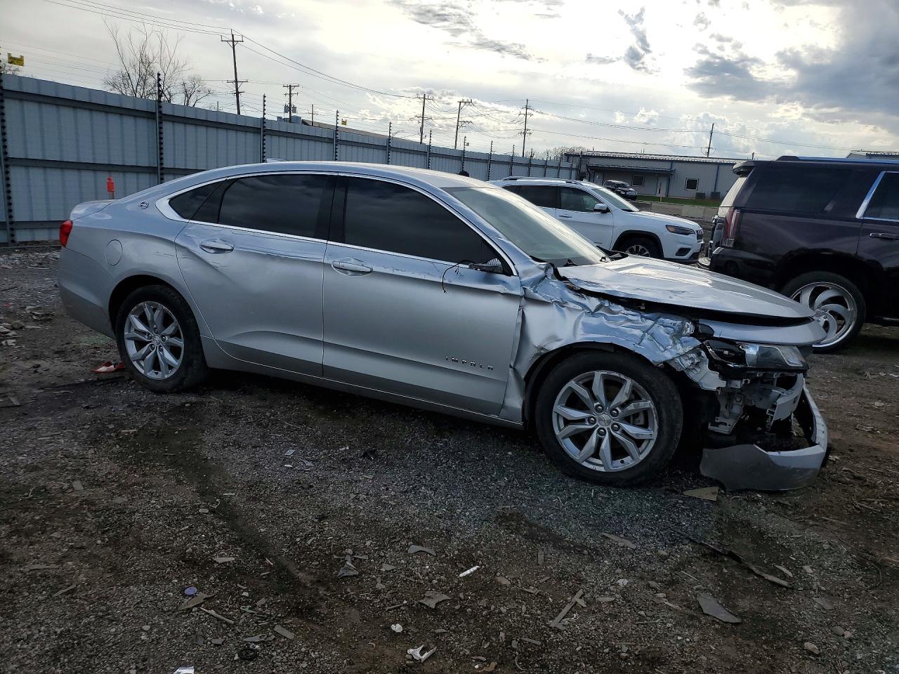 2018 Chevrolet Impala Lt - zdjęcie 4