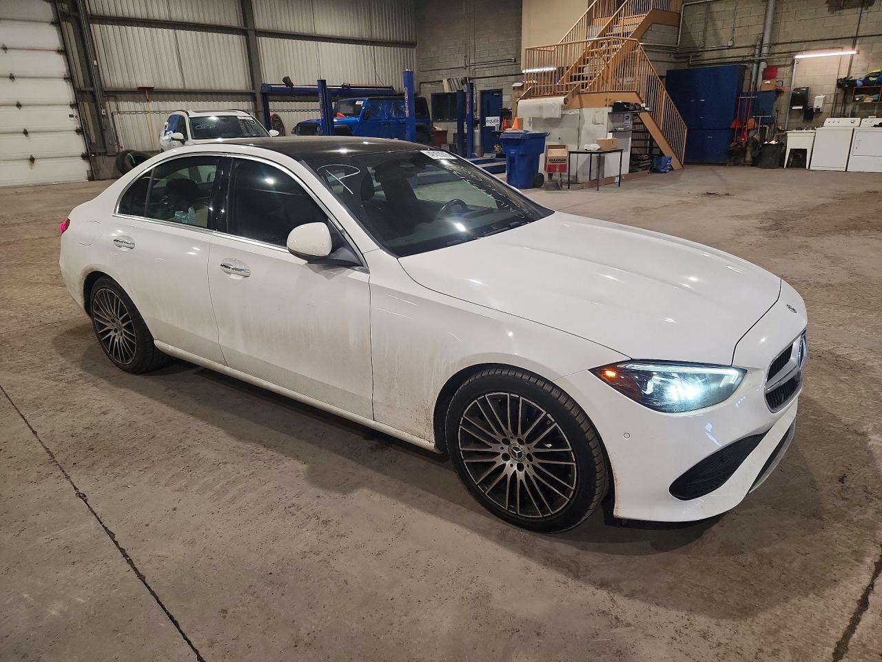 2023 Mercedes Benz C 300 4Matic - zdjęcie 4