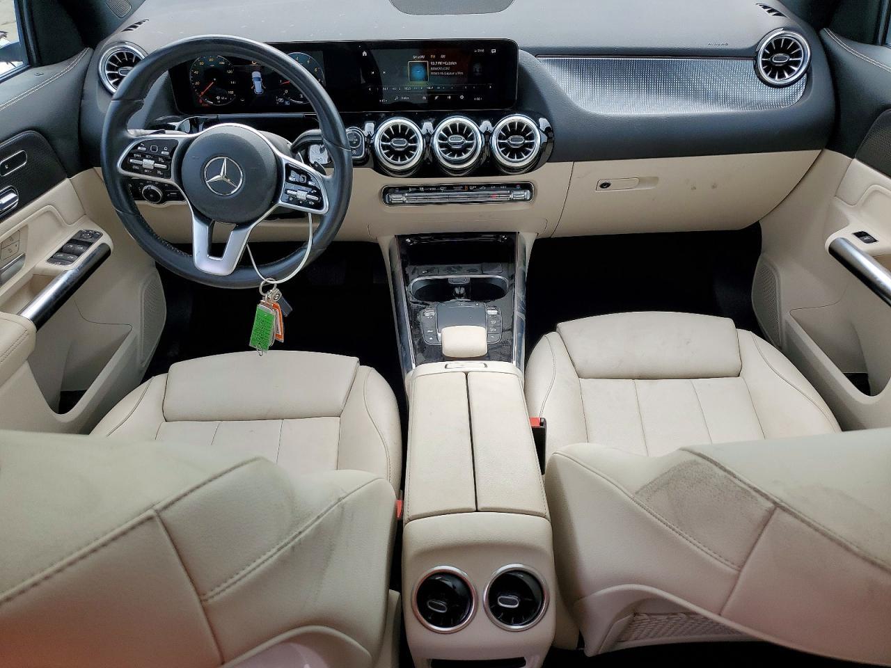 2022 Mercedes-Benz Gla 250 4Matic - zdjęcie 8